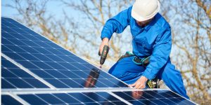 Installation Maintenance Panneaux Solaires Photovoltaïques à Broquiers